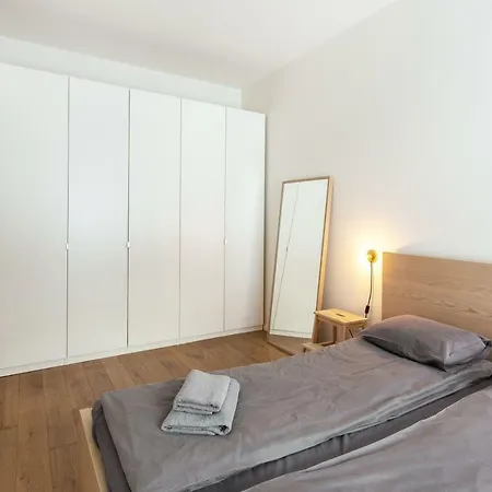 #stayhere - Modern Designer 1bdr In Artistic District Lägenhet